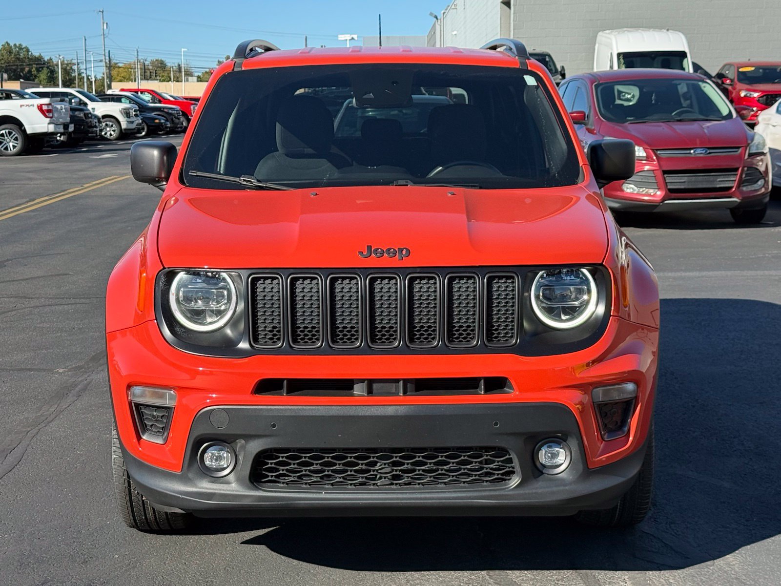 Used 2021 Jeep Renegade Latitude w/ Luxury Group II AWD/4WD image 9