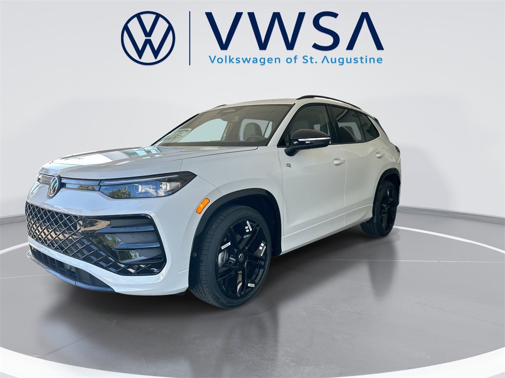 New 2026 Volkswagen Tiguan SE R-Line image 3