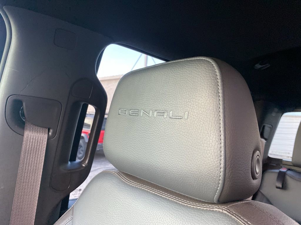 Used 2020 GMC Sierra 2500 Denali w/ Denali Ultimate Package image 30