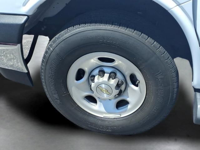 Used 2023 Chevrolet Express 3500 LT w/ LT Preferred Equipment Group RWD image 17