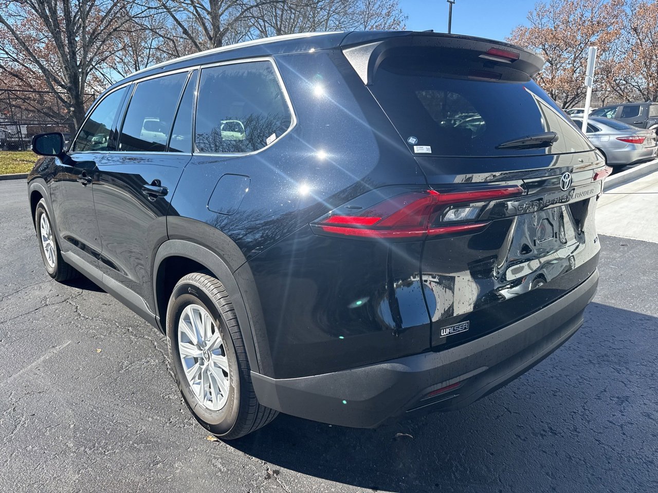 Used 2025 Toyota Grand Highlander FWD image 5