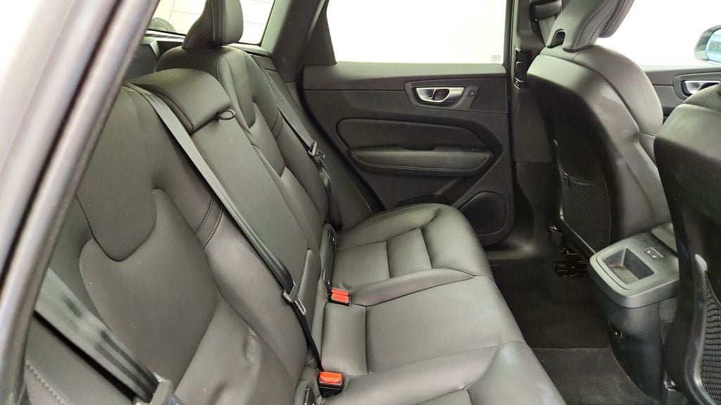 Used 2024 Volvo XC60 B5 Plus w/ Climate Package AWD/4WD image 22