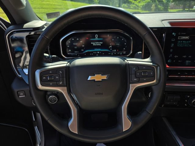 Used 2023 Chevrolet Silverado 1500 LTZ AWD/4WD image 33