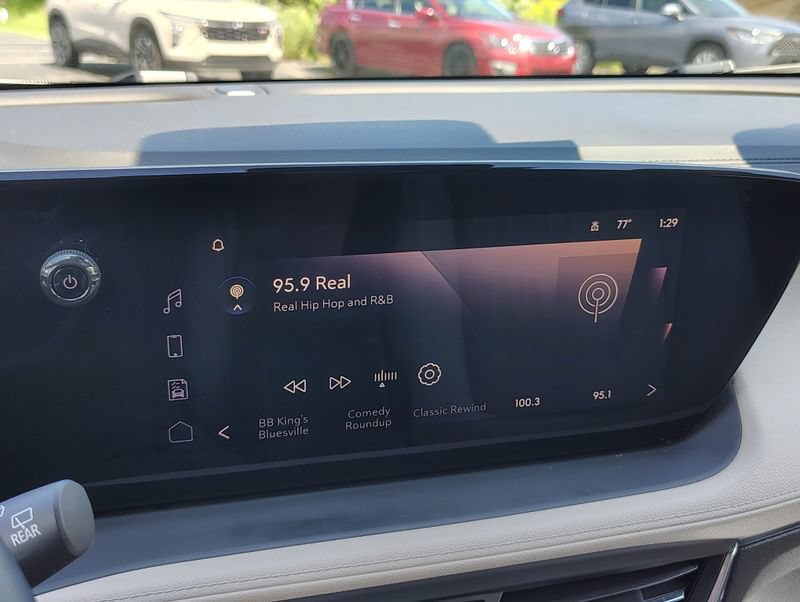 Certified 2024 Buick Encore GX Avenir AWD/4WD image 33