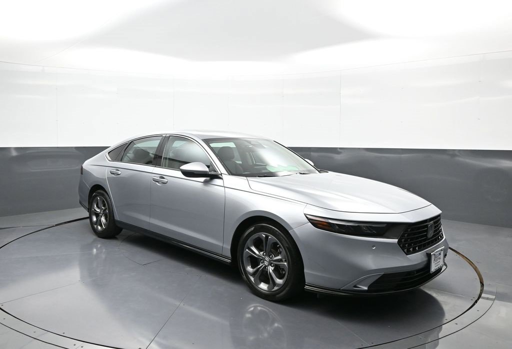 Used 2023 Honda Accord EX-L image 4