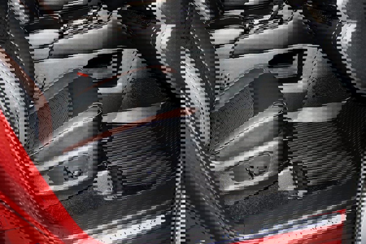 Used 2022 Nissan Pathfinder Platinum w/ Cargo Package image 58