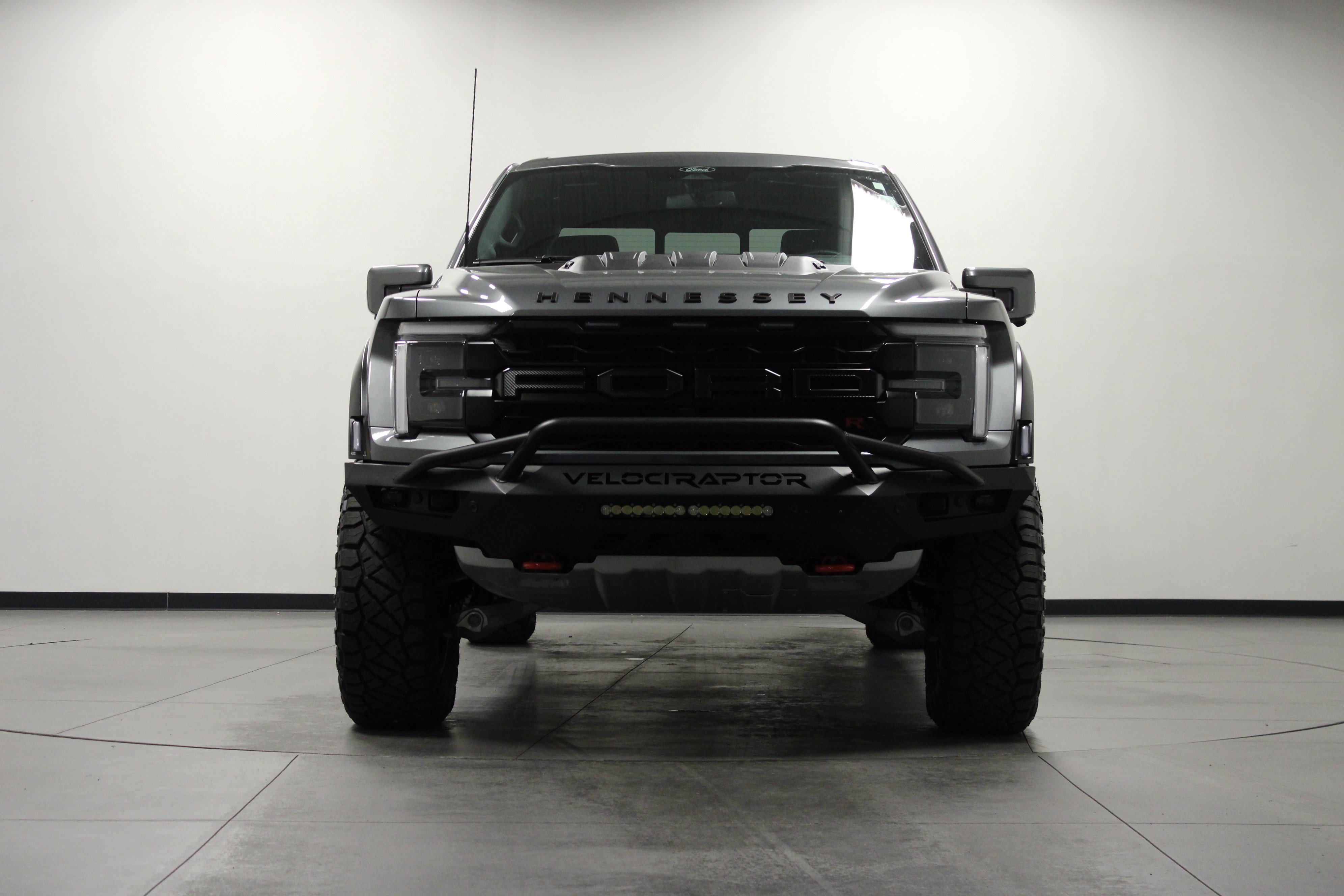 Used 2025 Ford F150 Raptor w/ Equipment Group 803A Raptor R AWD/4WD image 9