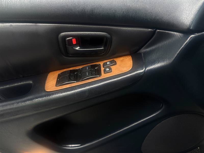 Used 2001 Lexus ES 330 FWD image 13