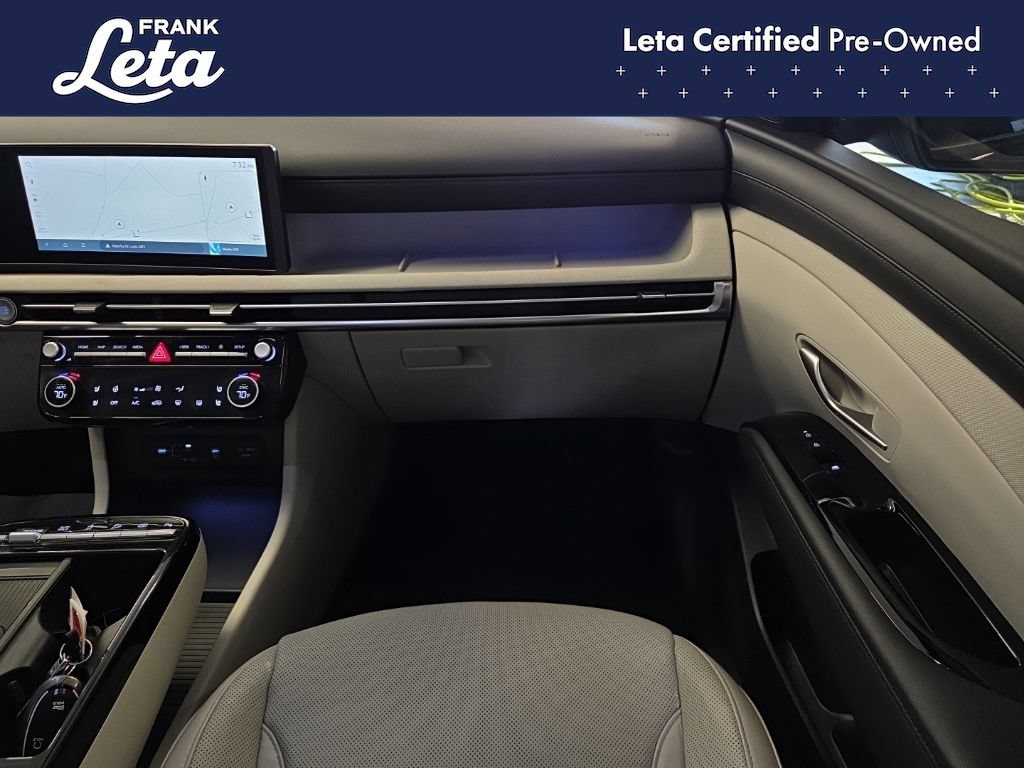 Used 2025 Hyundai Tucson Limited FWD image 19
