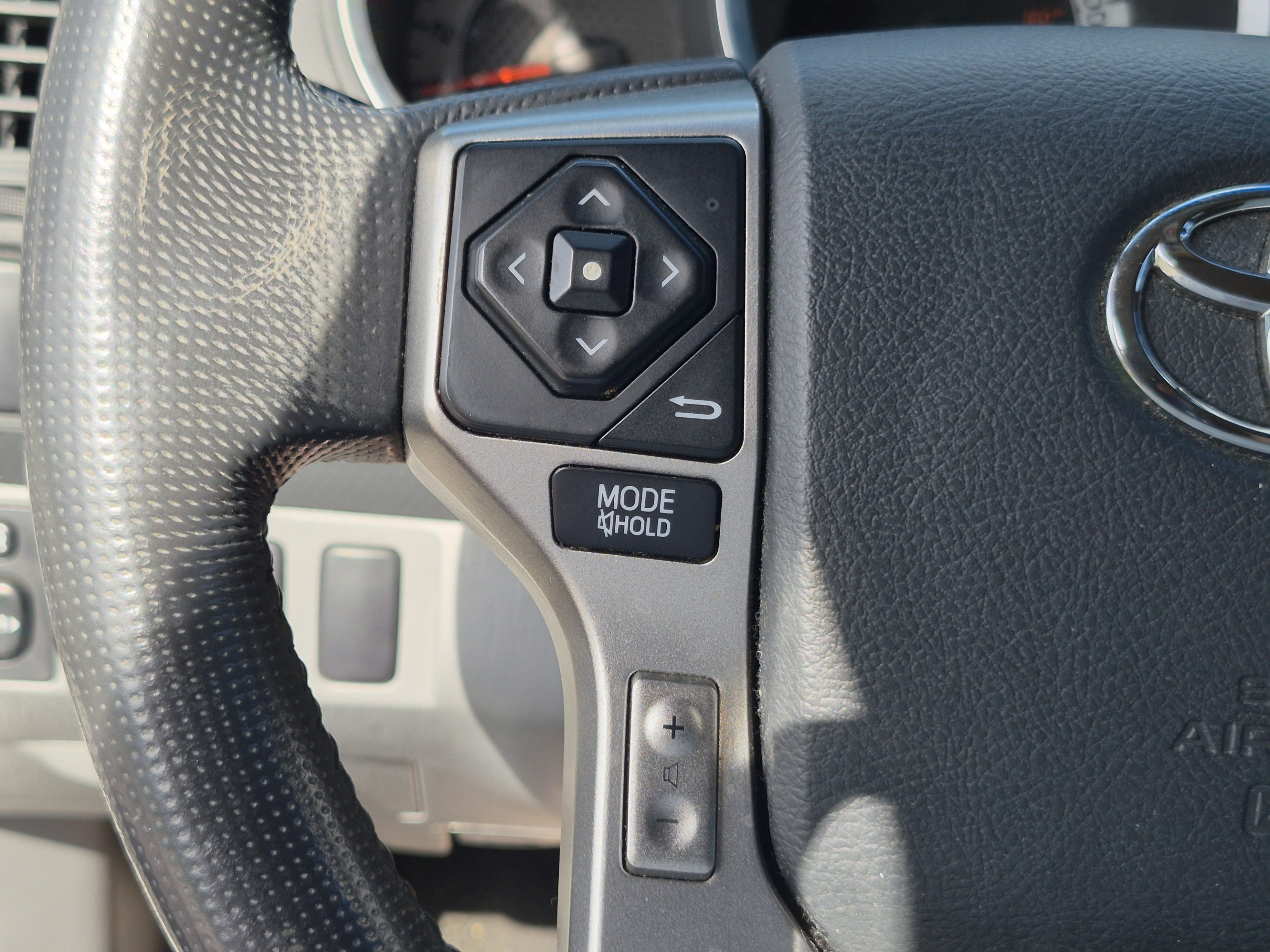 Used 2015 Toyota Tacoma PreRunner w/ TRD Sport Package RWD image 54