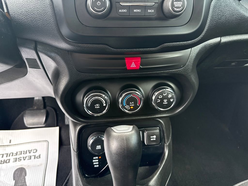 Used 2016 Jeep Renegade Sport w/ Power & Air Group image 23