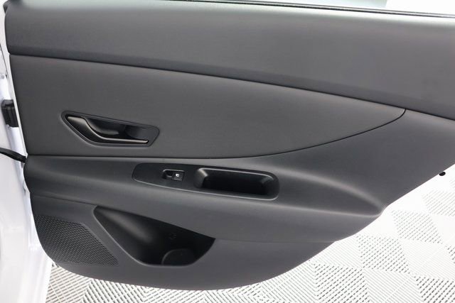 Used 2025 Hyundai Elantra Sport FWD image 26