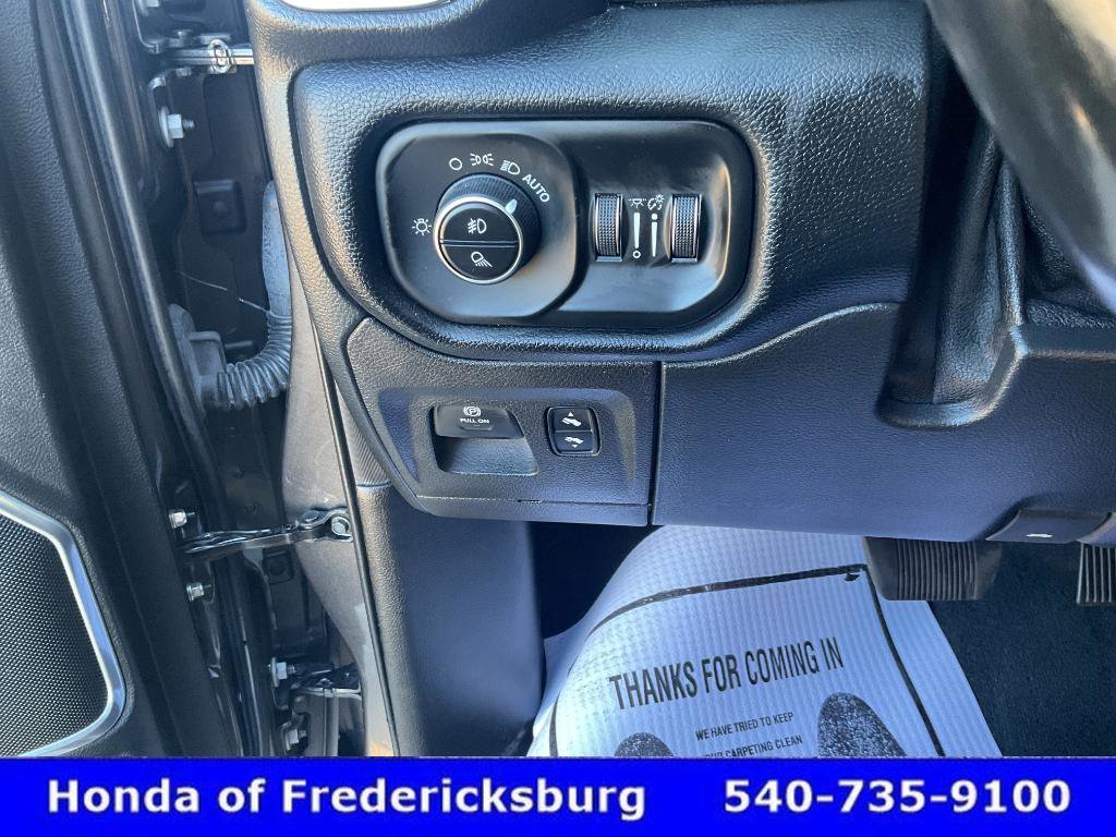 Used 2021 RAM 1500 Laramie AWD/4WD image 39