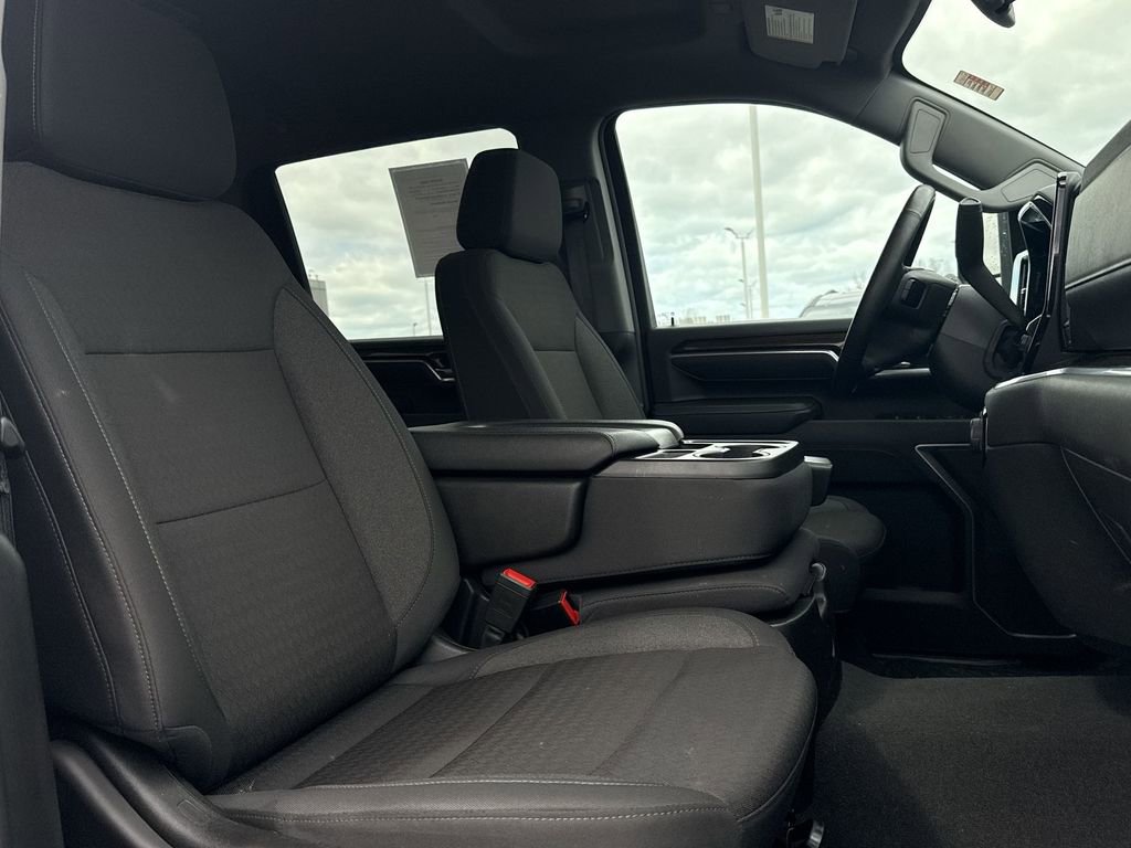 Certified 2025 Chevrolet Silverado 2500 LT w/ Convenience Package image 25