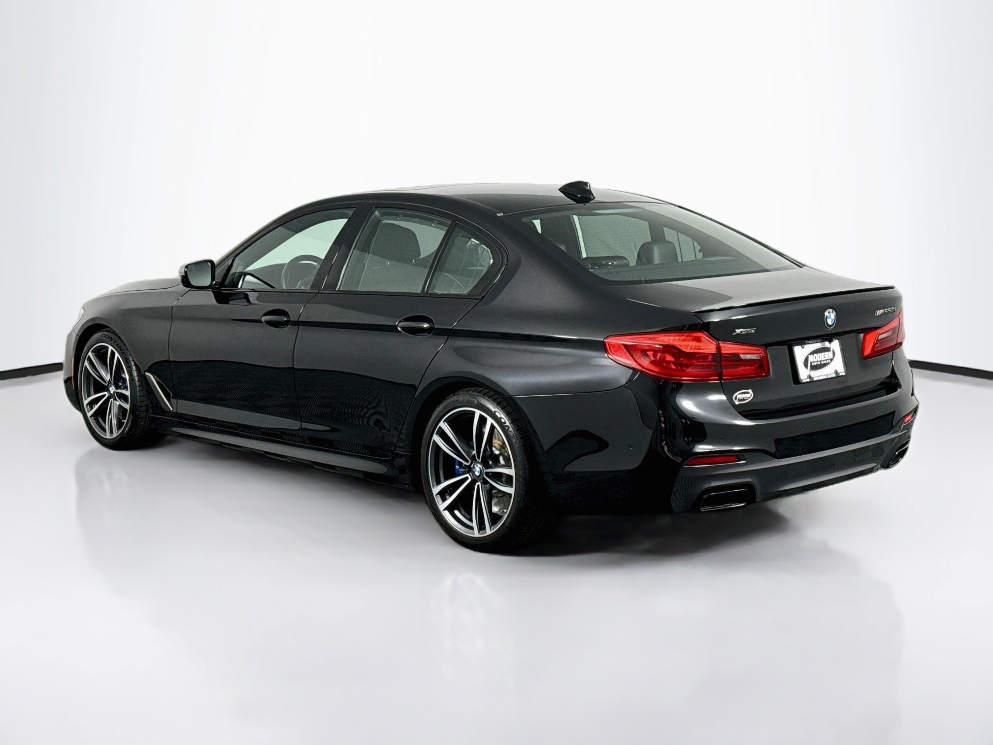 Used 2020 BMW M550i xDrive AWD/4WD image 13