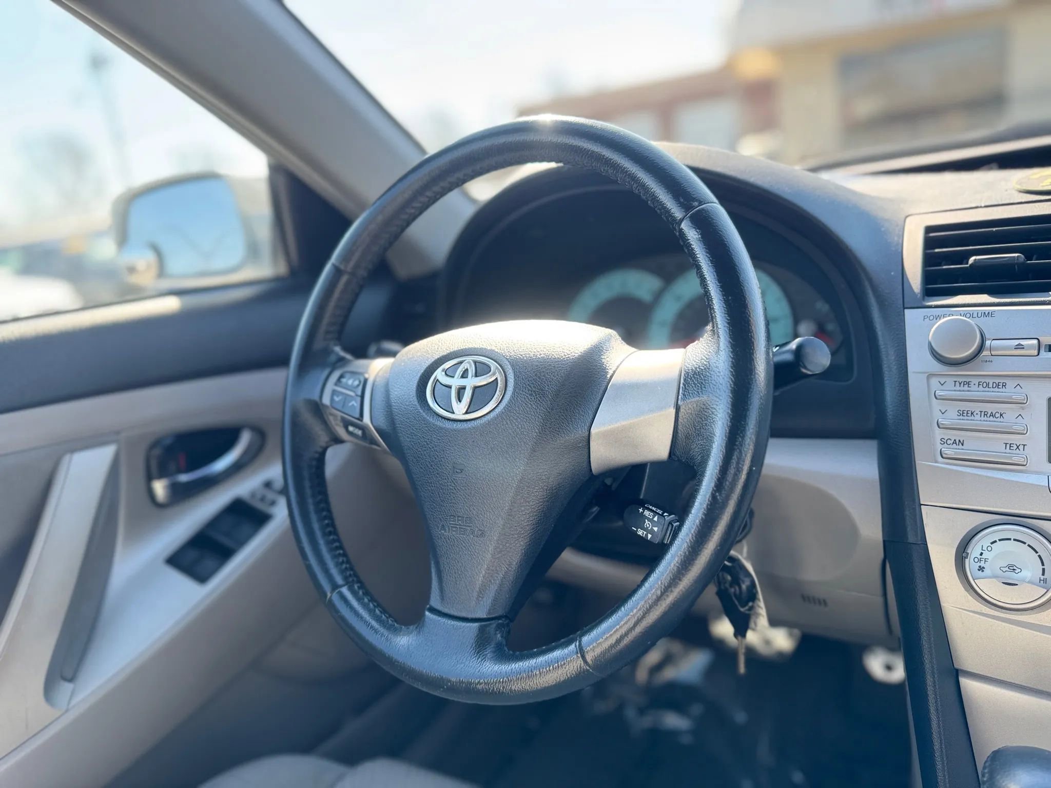 Used 2011 Toyota Camry SE w/ Fleet Convenience Pkg FWD image 20