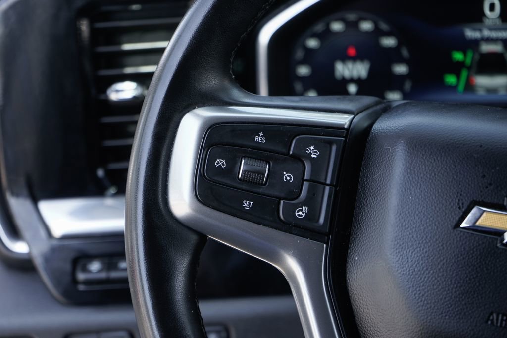 Used 2024 Chevrolet Silverado 3500 LTZ w/ LTZ Convenience Package AWD/4WD image 24