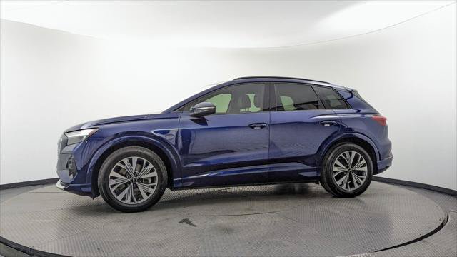 Used 2023 Audi Q4 e-tron Premium Plus RWD image 3