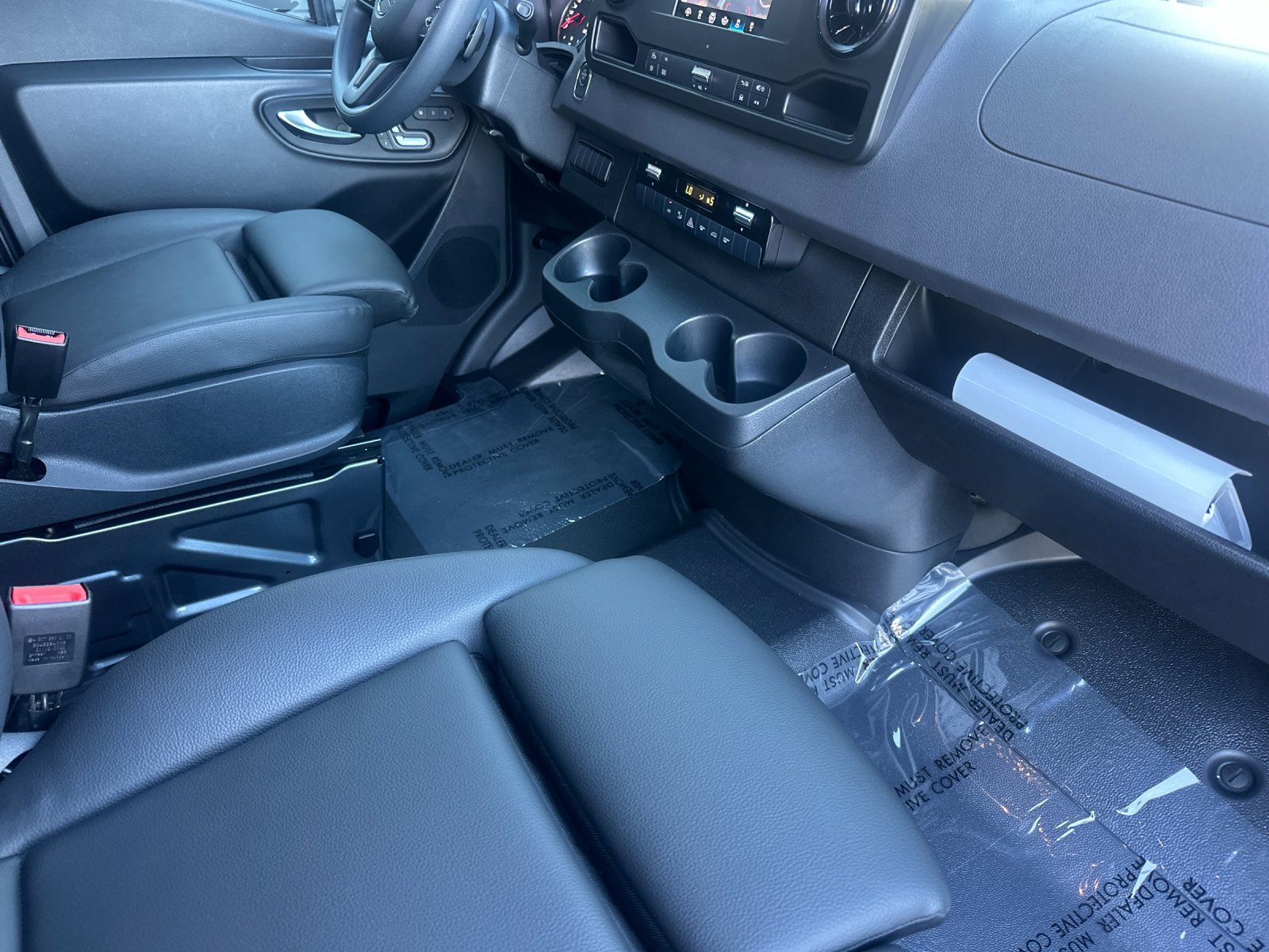 Used 2023 Mercedes-Benz Sprinter 2500 image 15