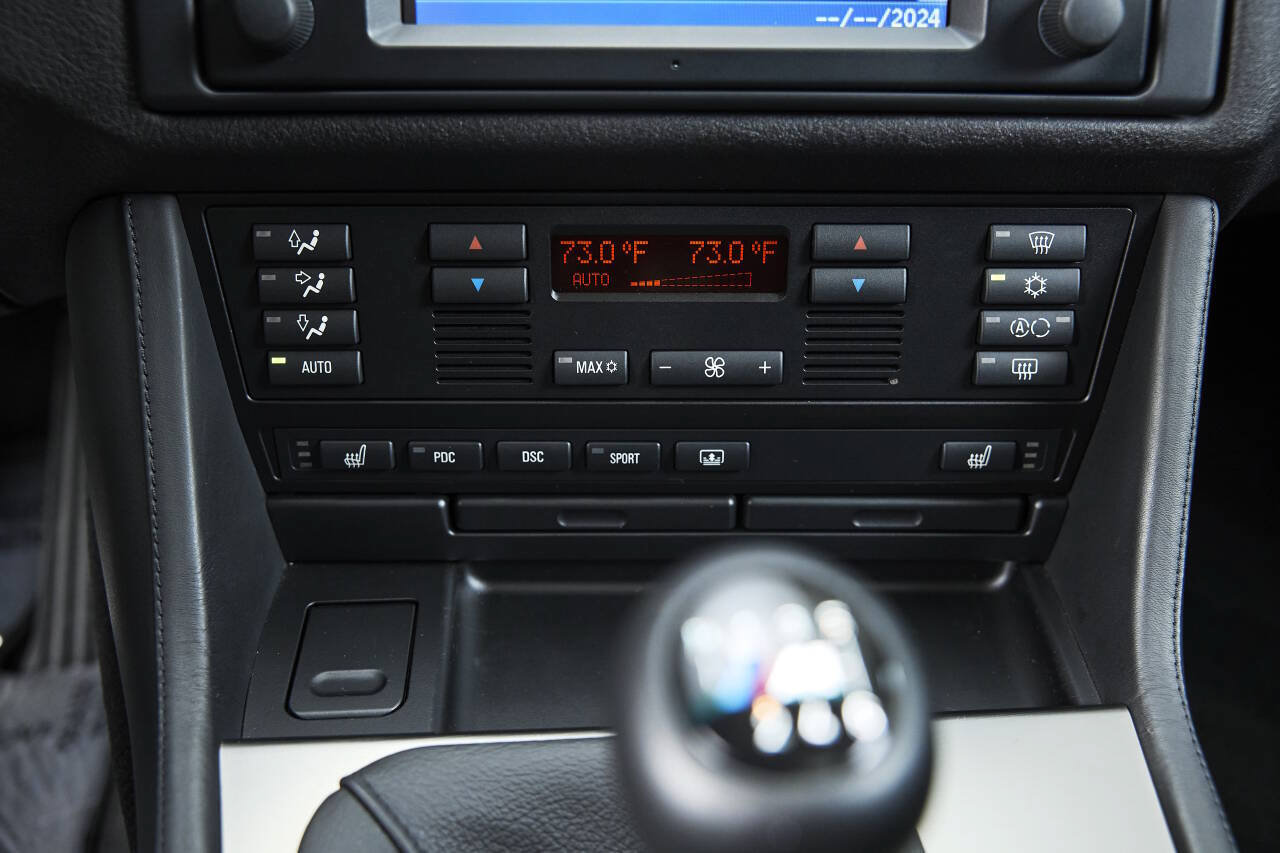 Used 2003 BMW M5 RWD image 56