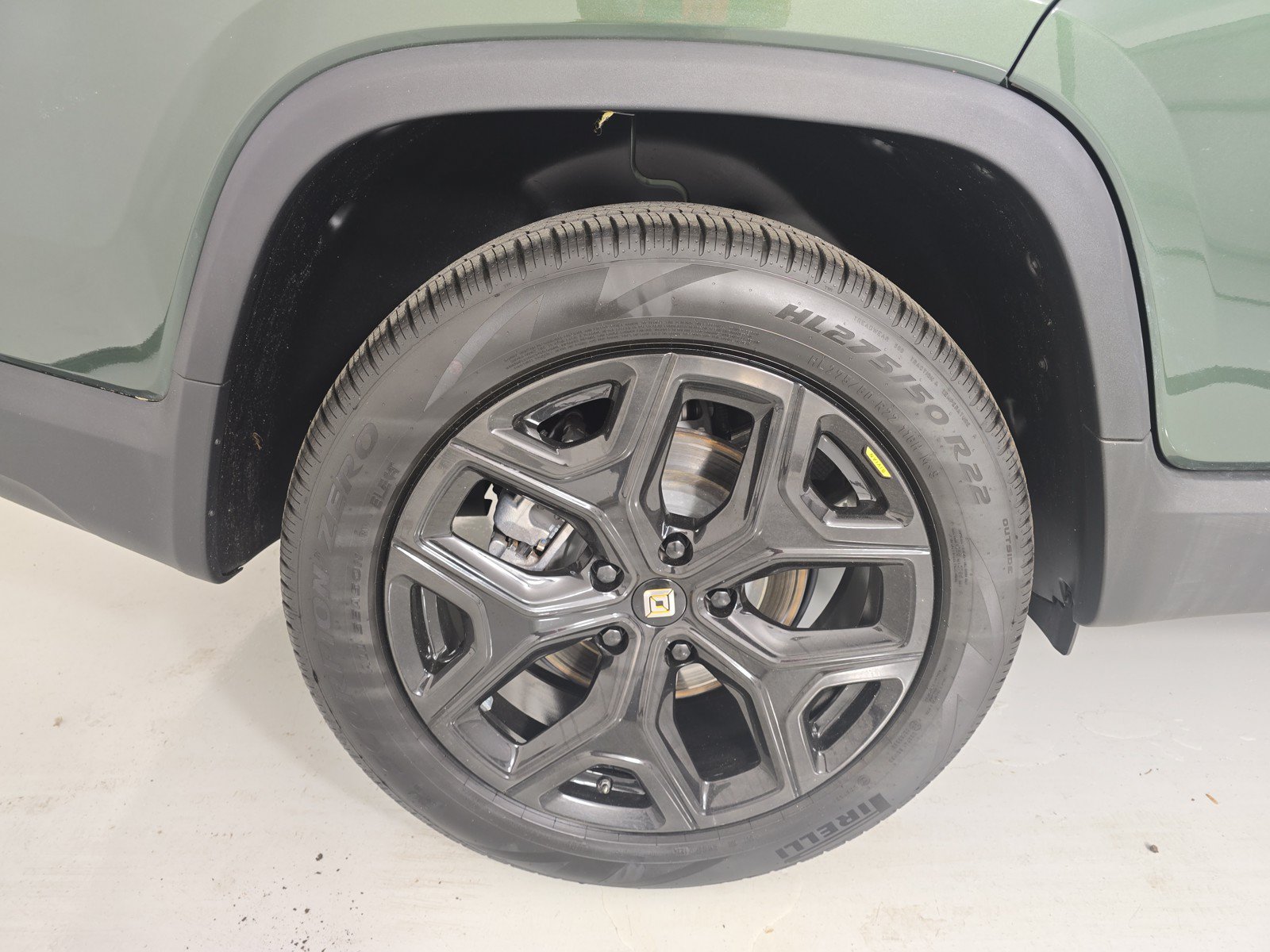 Used 2023 Rivian R1T Adventure AWD/4WD image 12