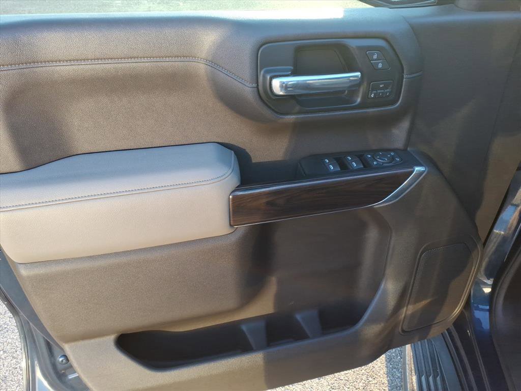 Used 2019 GMC Sierra 1500 SLT w/ SLT Premium Package image 23