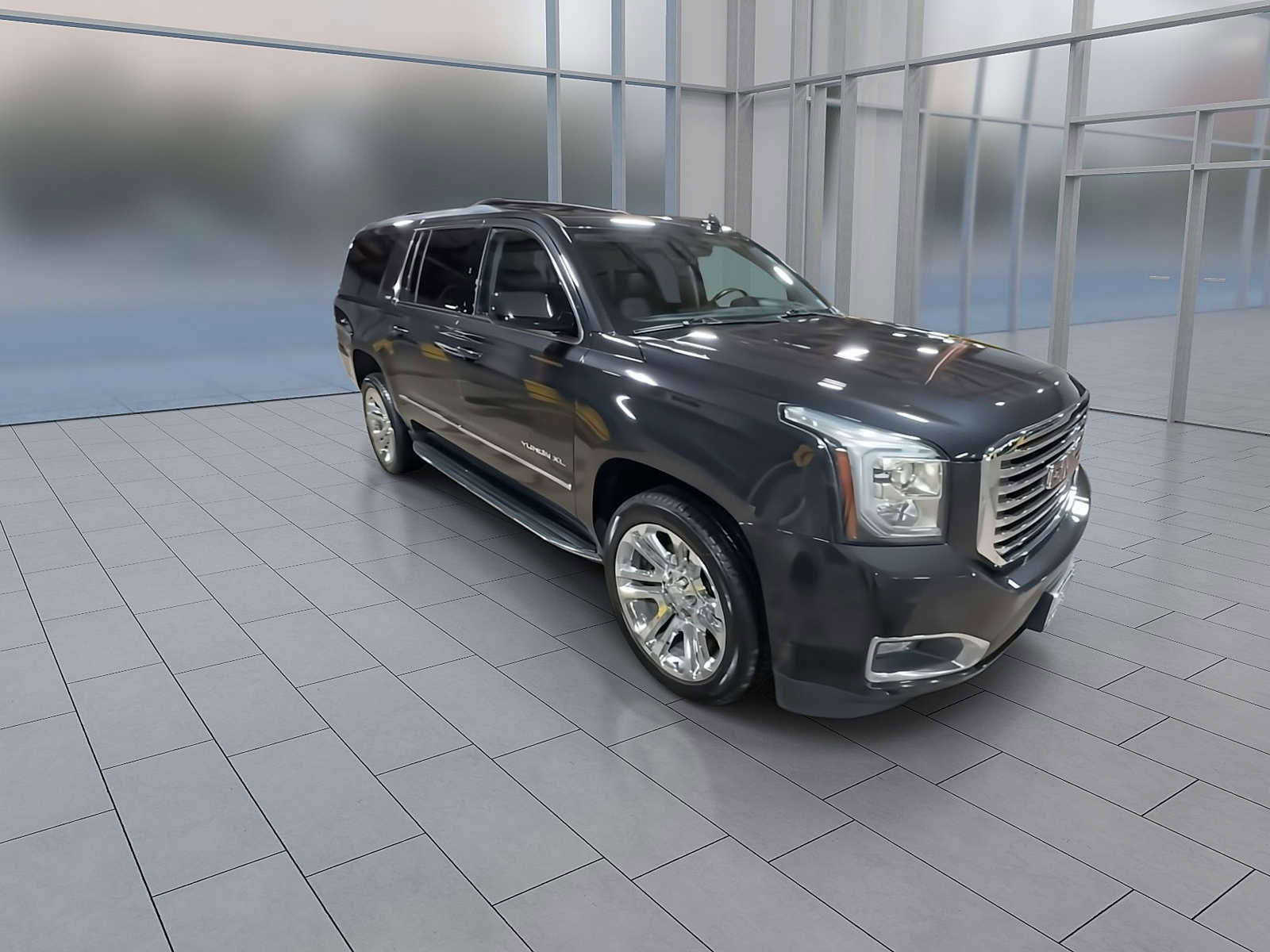 Used 2020 GMC Yukon XL SLT w/ Premium Edition image 2