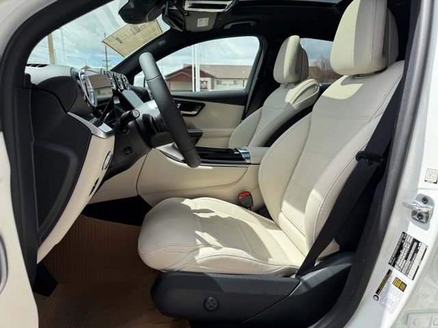 Certified 2025 Mercedes-Benz GLC 300 4MATIC image 3