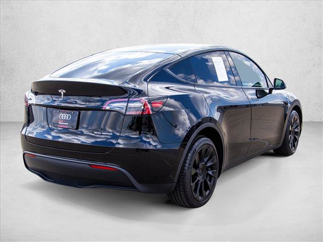 Used 2022 Tesla Model Y Long Range AWD/4WD image 5