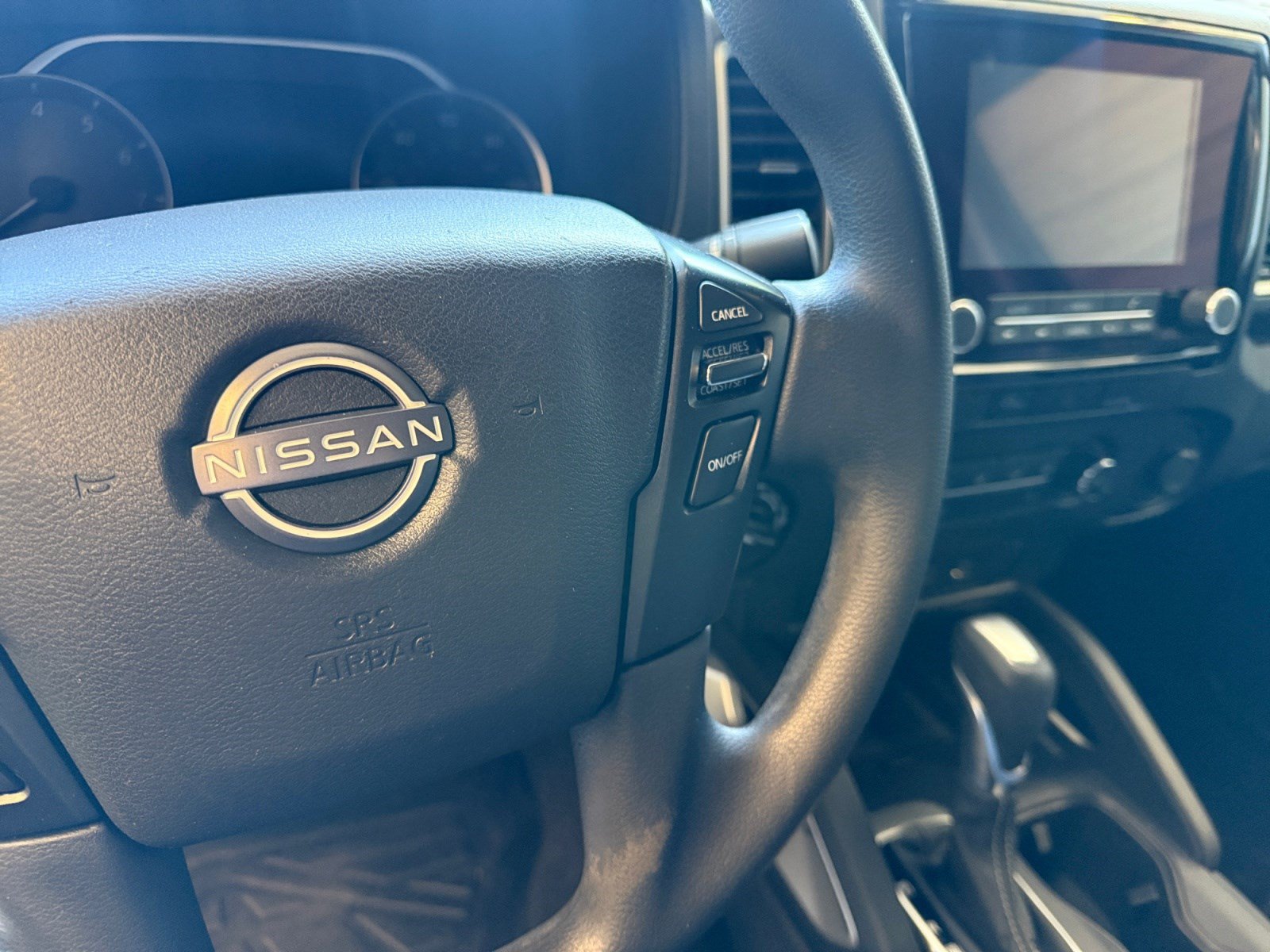 Used 2023 Nissan Frontier SV AWD/4WD image 25
