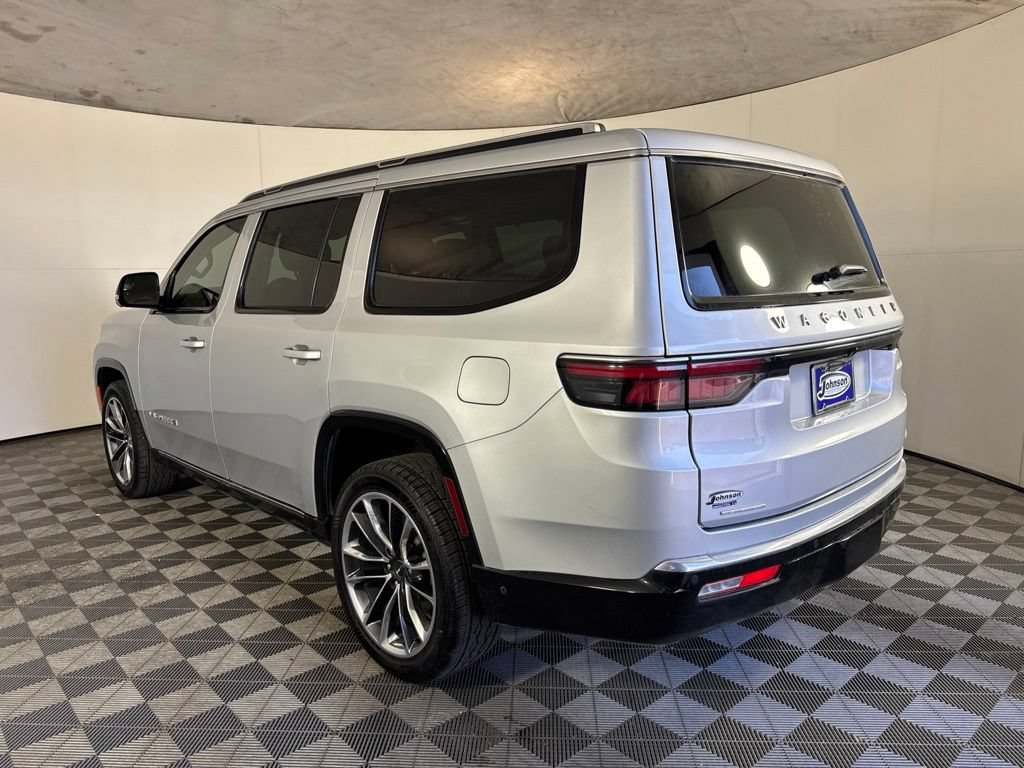 Certified 2023 Jeep Wagoneer Series III w/ Premium Group I AWD/4WD image 8