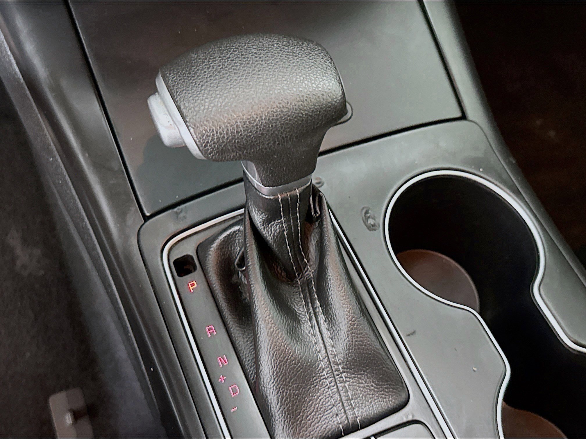 Used 2020 Kia Sorento LX image 19