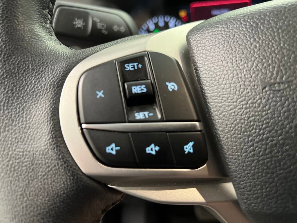 Used 2024 Ford Explorer XLT w/ Equipment Group 202A image 46