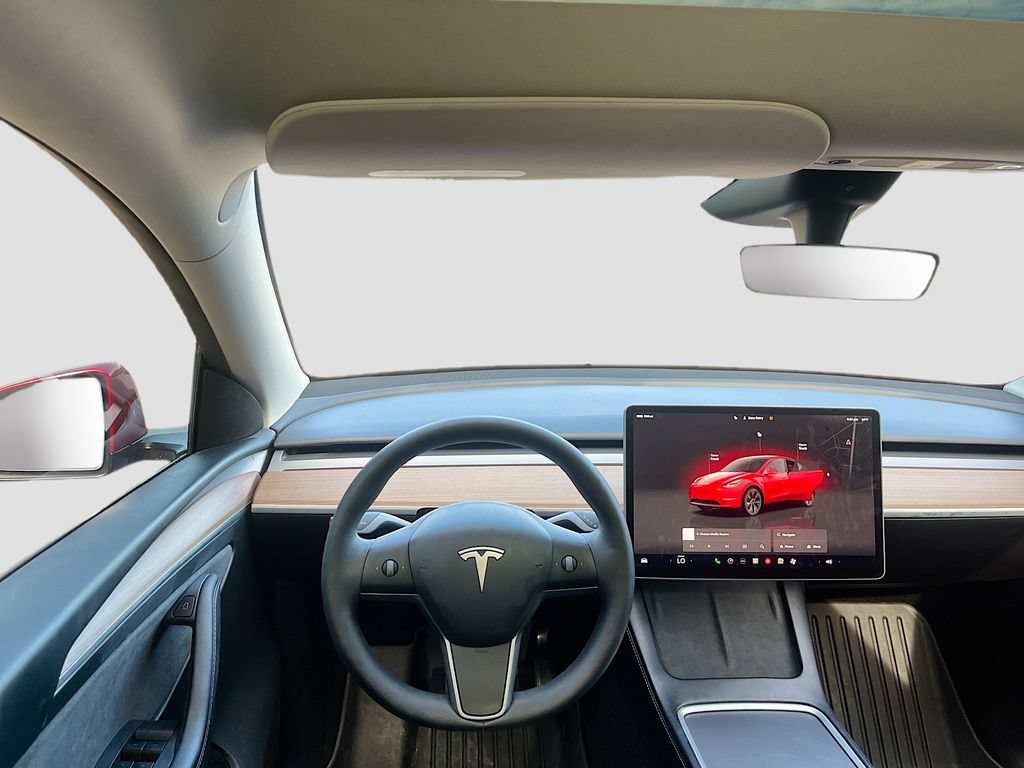 Used 2025 Tesla Model Y Long Range RWD image 23