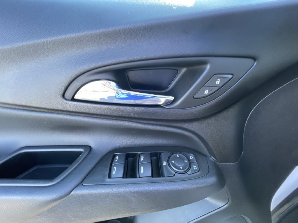 Used 2022 Chevrolet Equinox LT AWD/4WD image 22