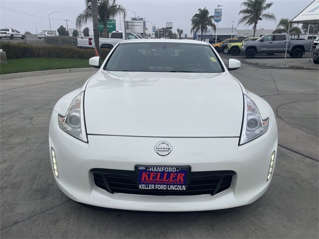 Used 2016 Nissan 370Z w/ Sport Package image 3