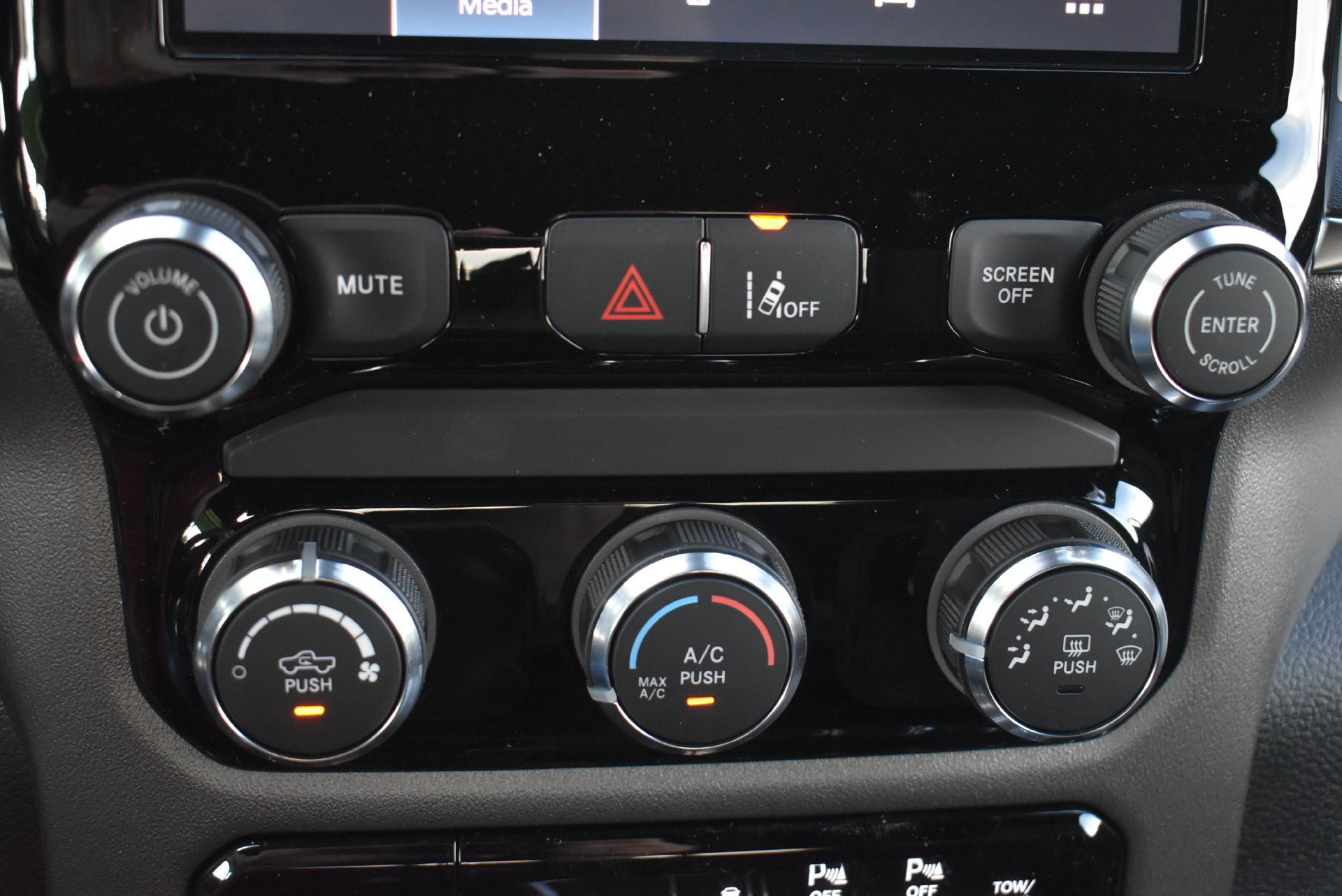 New 2026 RAM 1500 Tradesman AWD/4WD image 27