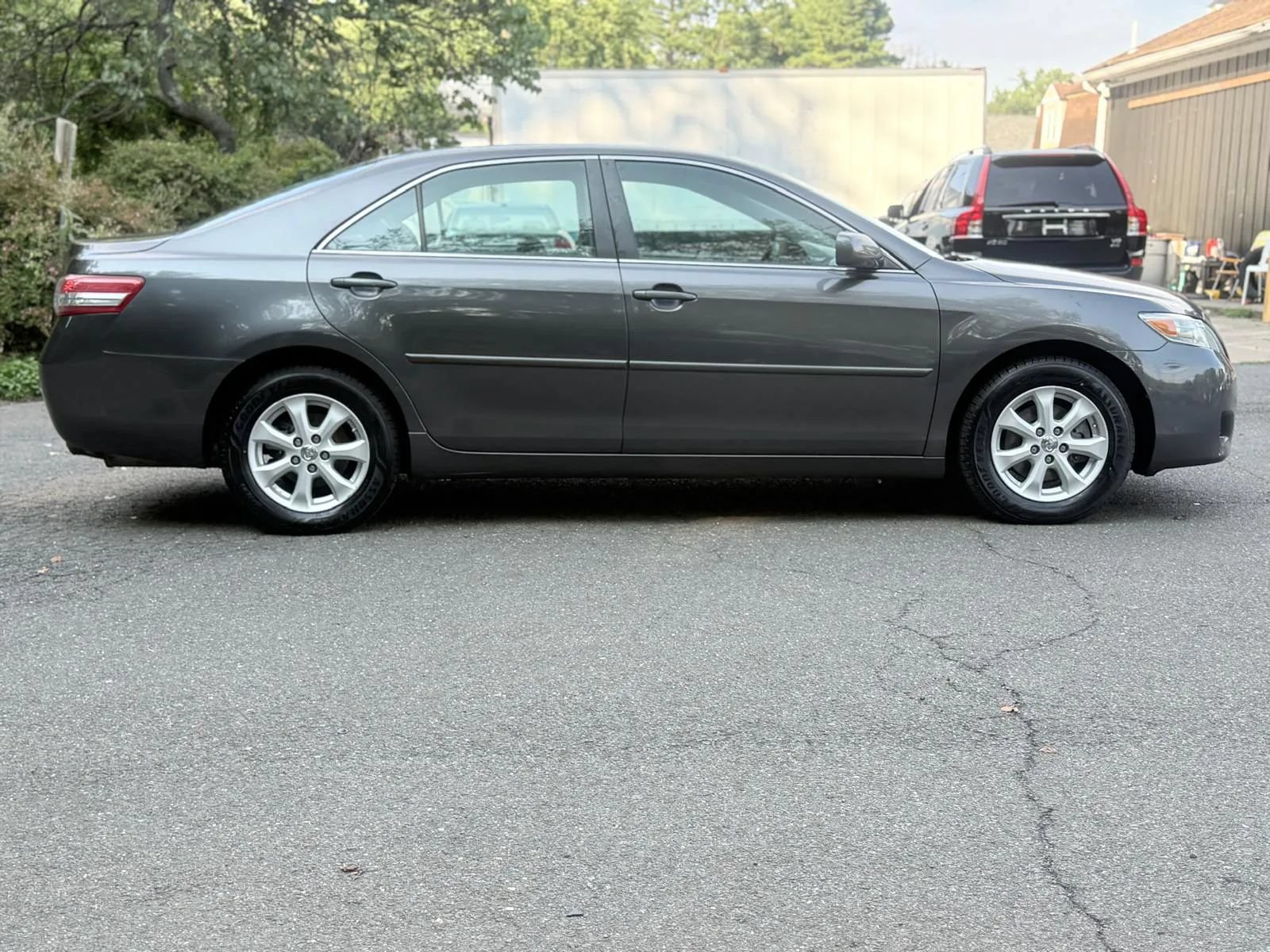 Used 2011 Toyota Camry LE w/ LE Extra-Value Pkg FWD image 9