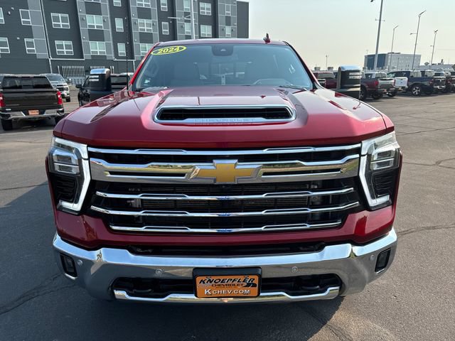 Used 2024 Chevrolet Silverado 2500 LTZ w/ LTZ Convenience Package AWD/4WD image 8