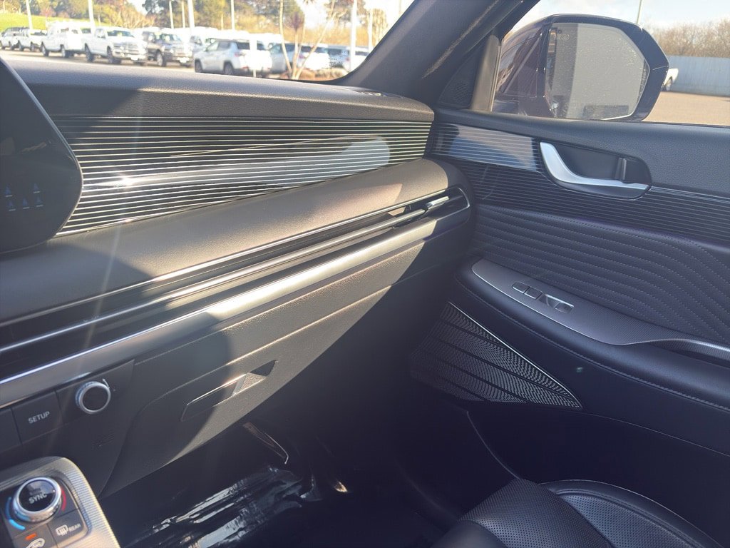 Used 2023 Hyundai Palisade Calligraphy w/ Cargo Package image 13