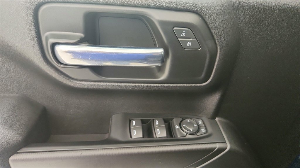 Certified 2023 Chevrolet Silverado 1500 Custom w/ LPO, Dark Essentials Package image 25