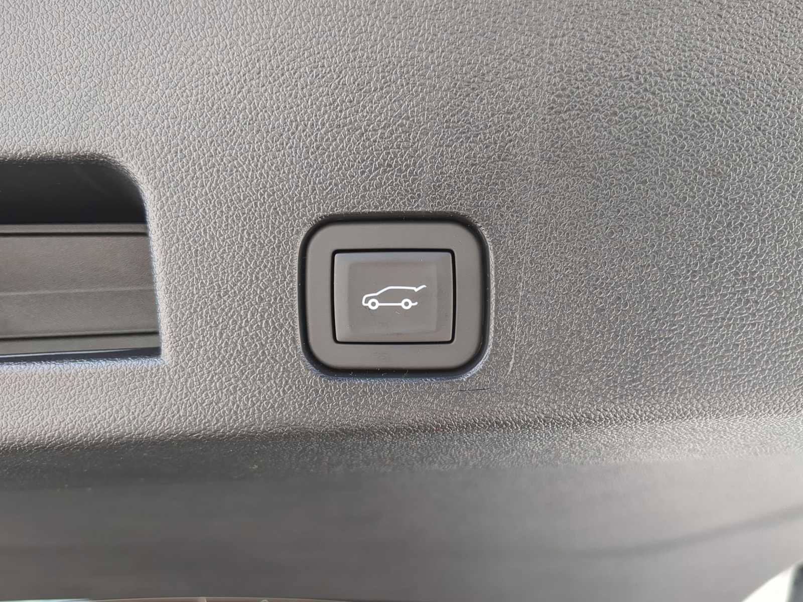 New 2025 GMC Acadia Elevation w/ Black Edition image 27