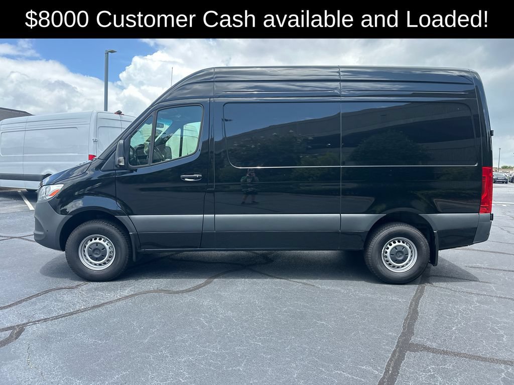 Used 2025 Mercedes-Benz Sprinter 2500 image 4
