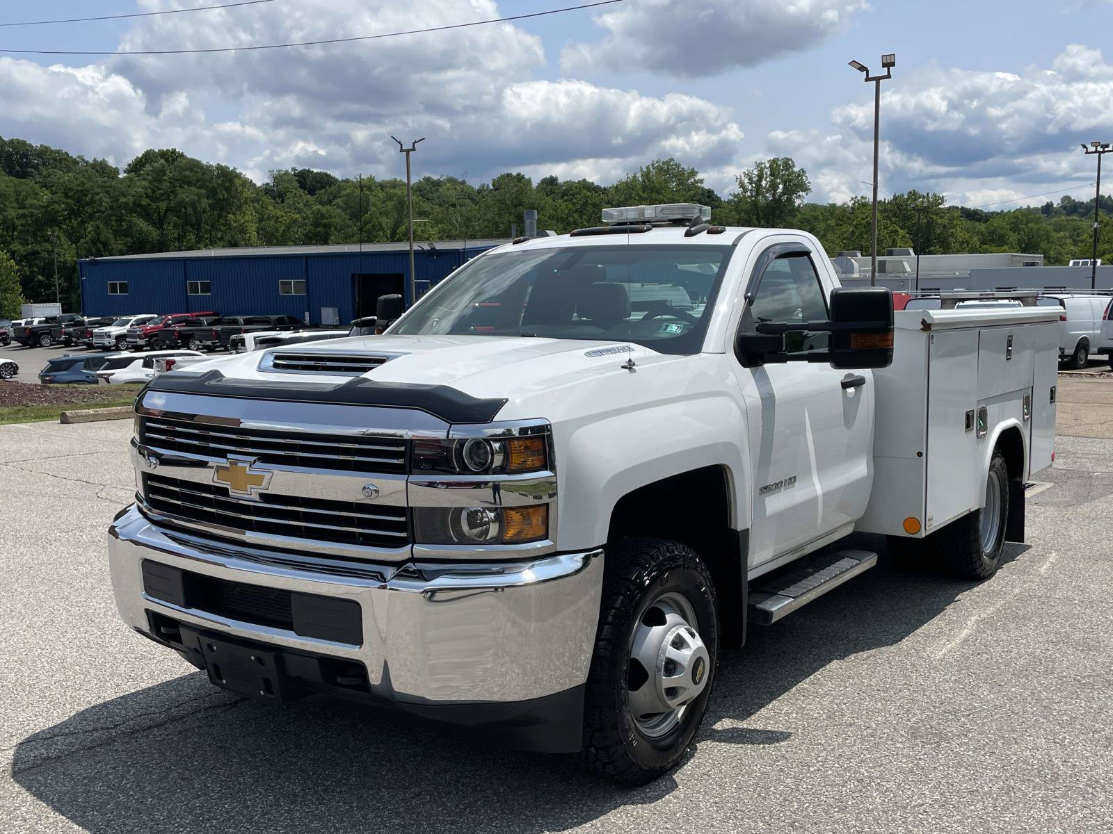 Used 2018 Chevrolet Silverado 3500 W/T w/ WT Convenience Package AWD/4WD image 7