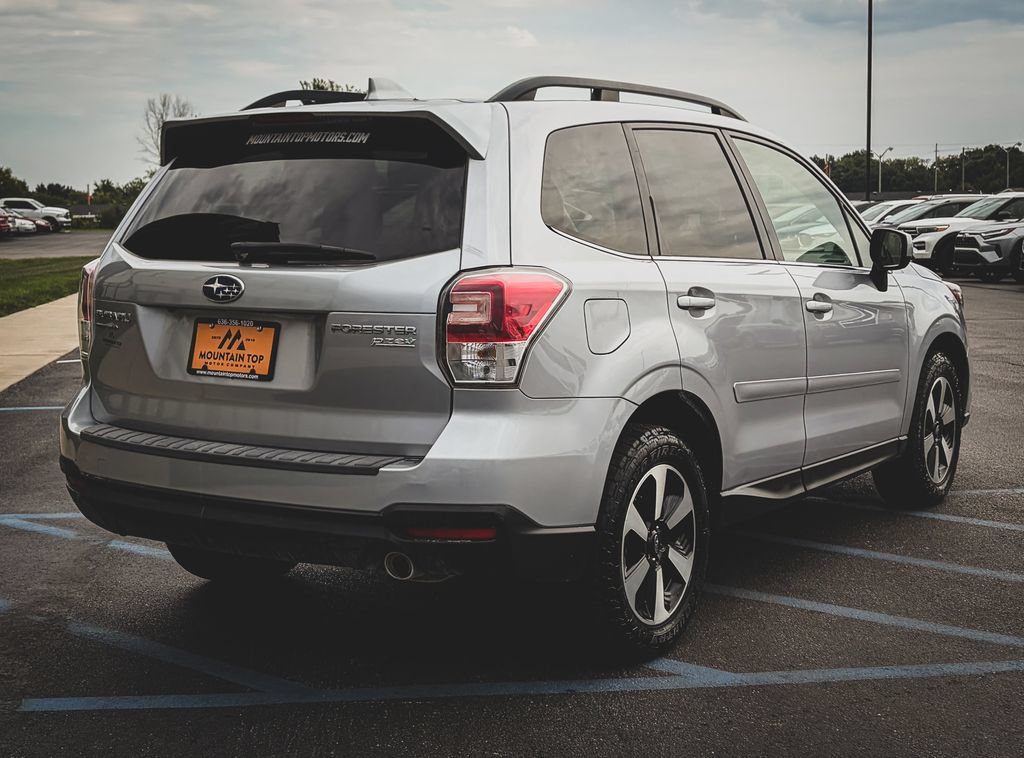 Used 2017 Subaru Forester 2.5i Limited AWD/4WD image 31