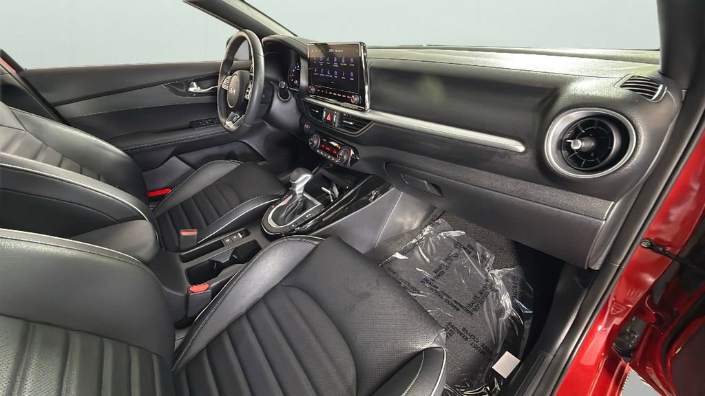 Used 2024 Kia Forte GT-Line w/ GT-Line Premium Package image 36