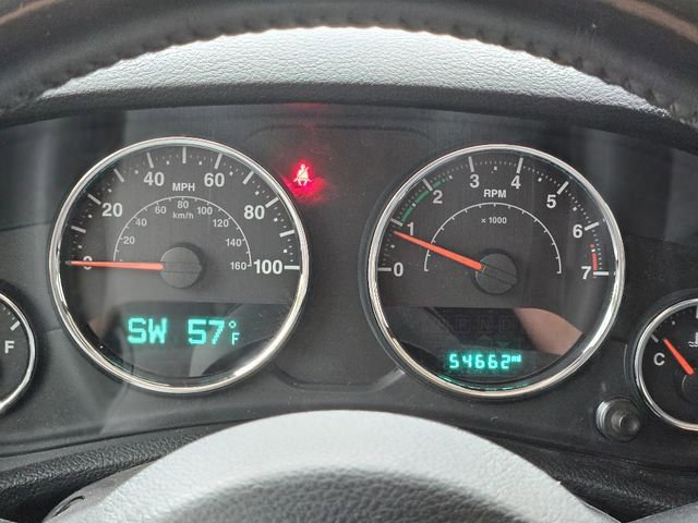 Used 2018 Jeep Wrangler Unlimited Sport w/ Connectivity Group image 17