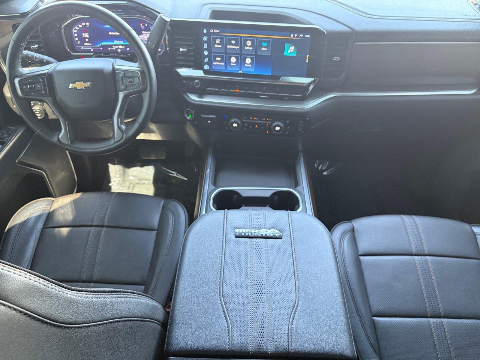 Used 2025 Chevrolet Silverado 2500 High Country w/ High Country Premium Package AWD/4WD image 18