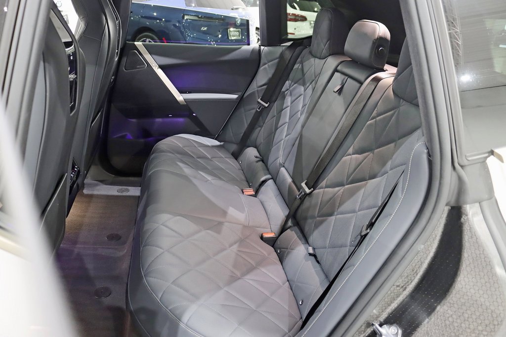 Used 2024 BMW iX M60 image 32