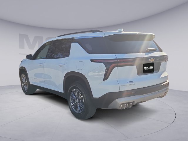 Used 2026 Chevrolet Traverse LT w/ LPO, Floor Liner Package FWD image 3